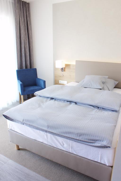 Stichwehs Hotel Am Bahnhof Elze Ngoại thất bức ảnh